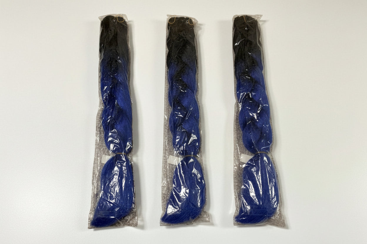 Jumbo braid hair extension natural black with blue