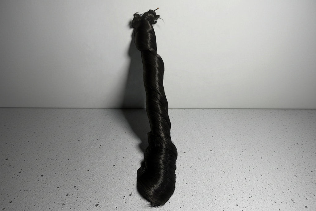 Loose curls hair extension black