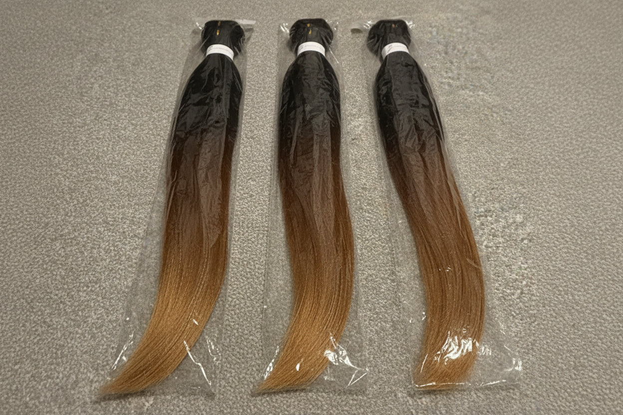 Pre-stretched hair extension Black with honey gold